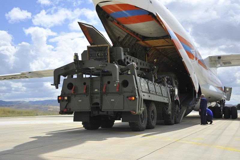 Vu khi va su kien noi bat nam 2020: Ten lua S-400 van dat khach-Hinh-7