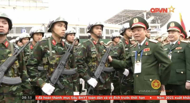 Khau sung thay the cho tieu lien AK huyen thoai cua Viet Nam-Hinh-8