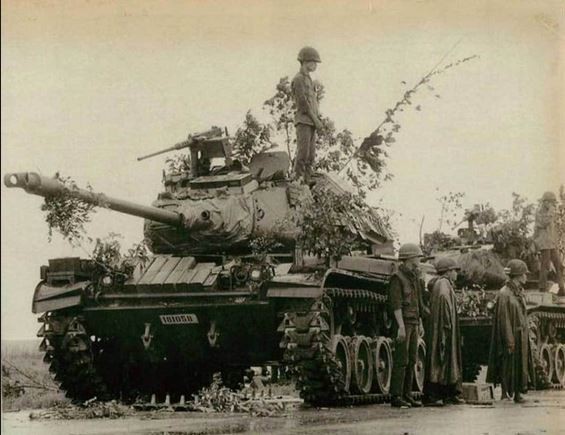 Tran dau xe tang lon nhat trong Chien tranh Viet Nam