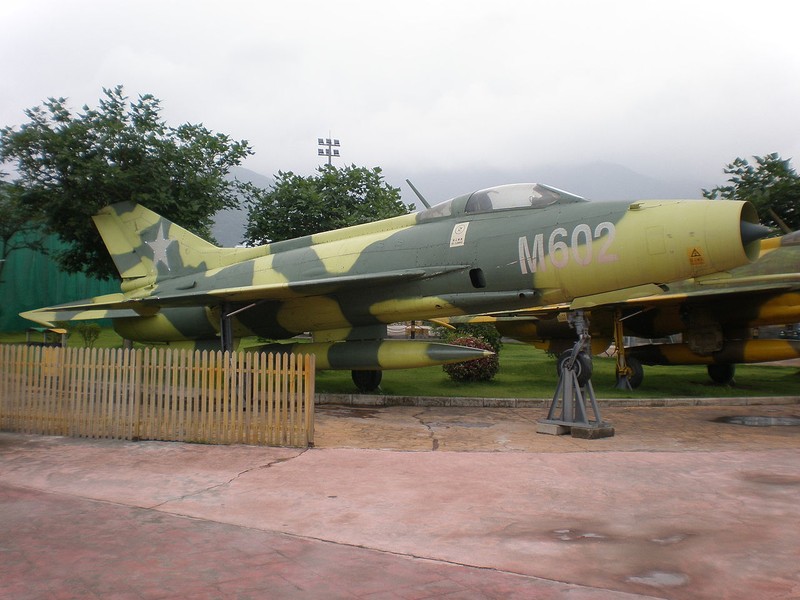 Du Viet Nam da loai bien, MiG-21 van la quoc bao cua Trung Quoc-Hinh-8