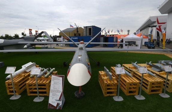 UAV “bay dan” se tro thanh con ac mong tren chien truong hien dai-Hinh-5