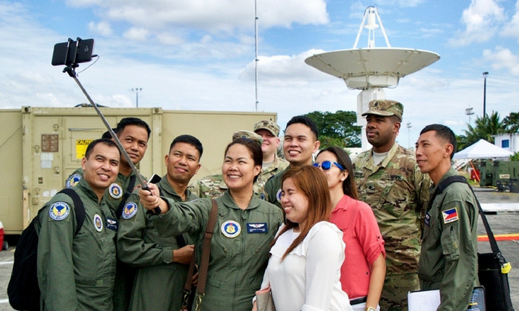 Lang gieng Philippines mua ten lua chong ham BrahMos de lam gi?-Hinh-9