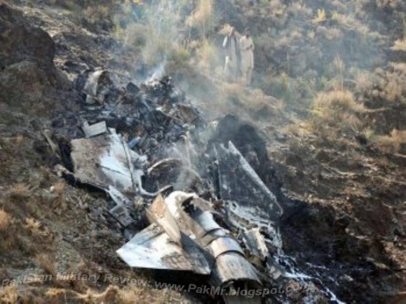 Qua tin tuong Trung Quoc, tiem kich JF-17 gio thanh 