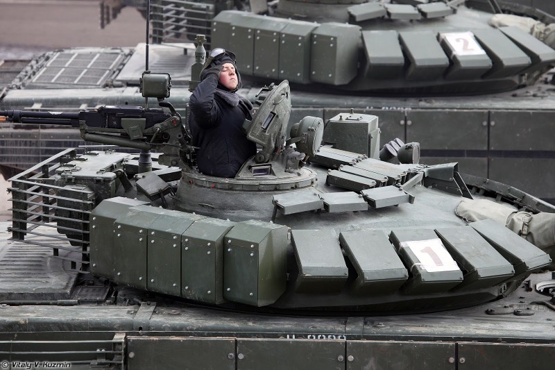 Xe tang T-90 doi dau Abrams: Chien thang thuoc ve ai?-Hinh-6