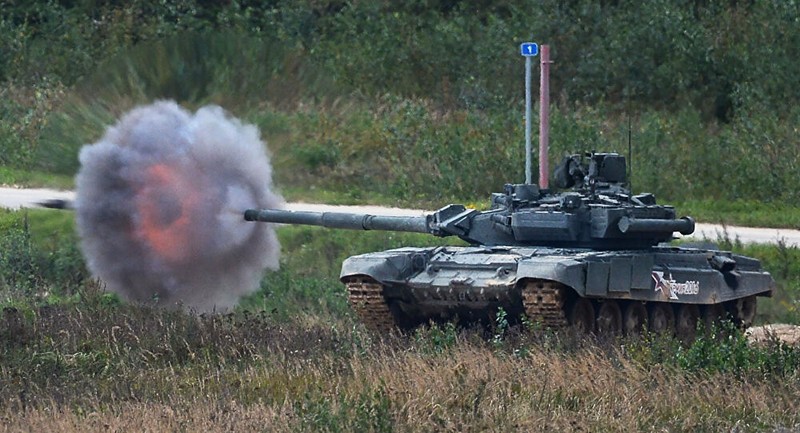 Xe tang Armata qua dat, Nga mang T-90M hien dai ra 