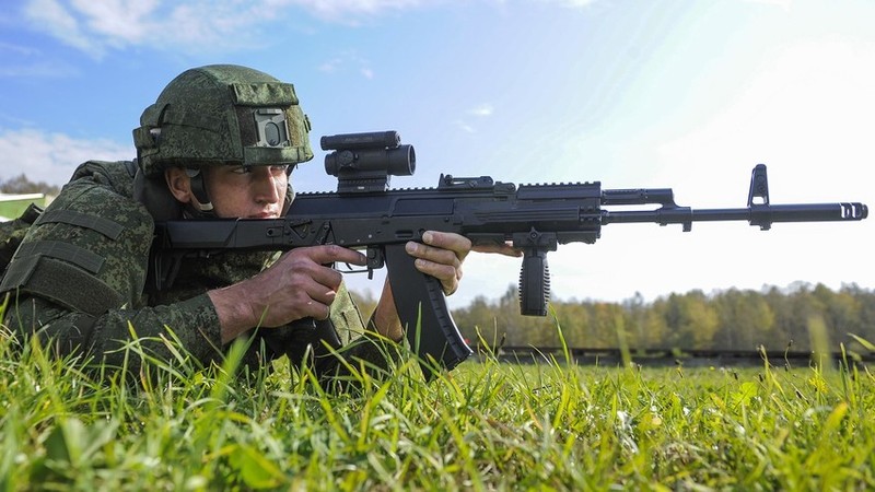 AK-12 va hanh trinh gian truan de co cho dung trong quan doi Nga-Hinh-2