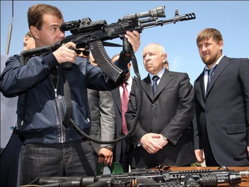 AK-12 va hanh trinh gian truan de co cho dung trong quan doi Nga