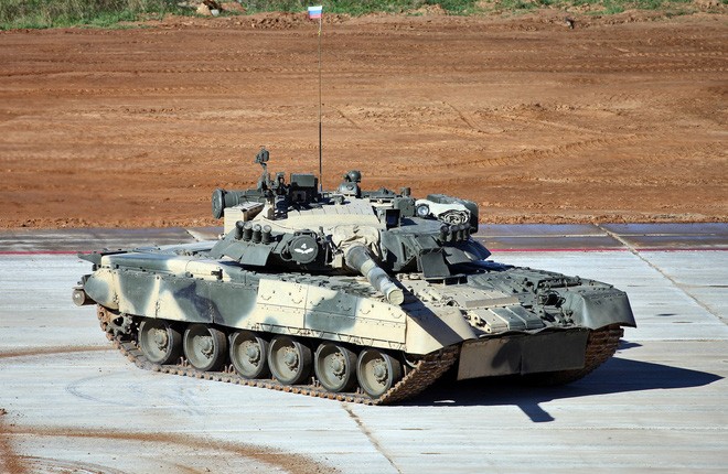 Bat ngo xuat hien phien ban xe tang T-80 manh ngang voi T-14 Armata-Hinh-13