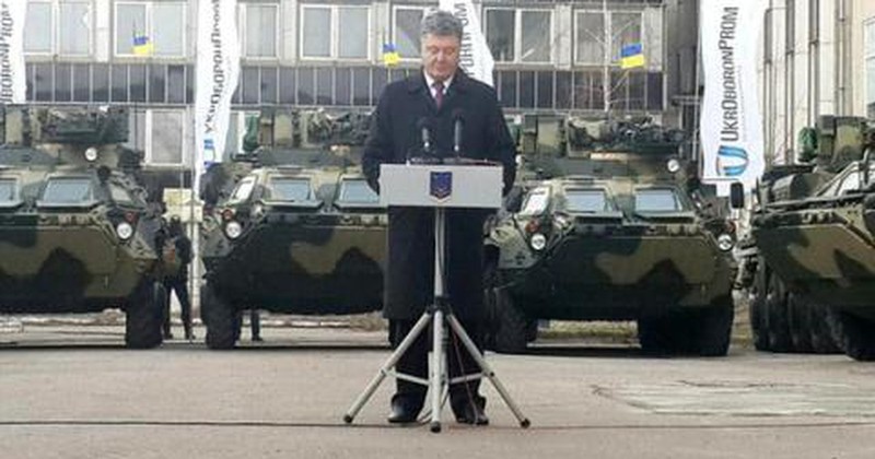 Xe boc thep BTR-3 Ukraine san xuat chay thanh than sau phuc kich-Hinh-13