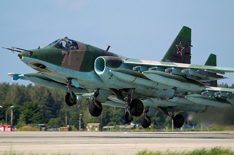 Xem Israel do “xe tang bay” Su-25KM cho Gruzia de chong lai Nga-Hinh-7