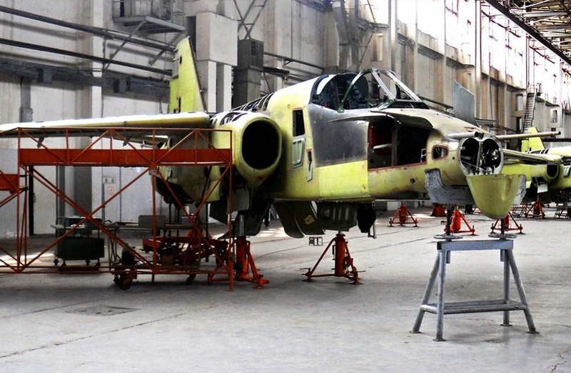 Xem Israel do “xe tang bay” Su-25KM cho Gruzia de chong lai Nga-Hinh-8