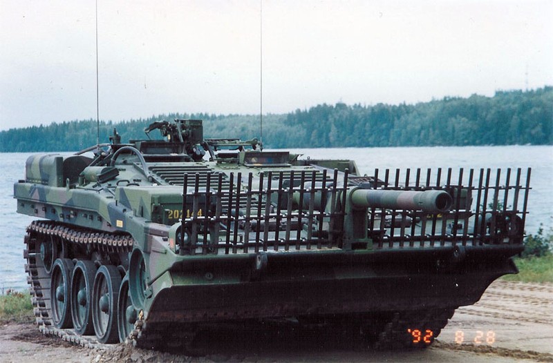 Stridsvagn 103: Xe tang “di” khong thap phao, chay lui nhanh nhu chay tien-Hinh-10