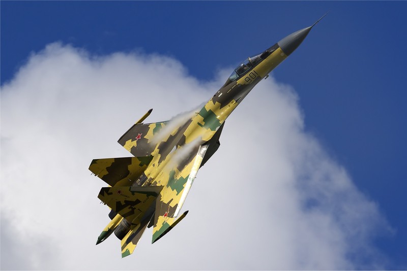 Ca Su-35, Su-30 Nga va J-16 Trung Quoc deu phai chao thua F-15EX My (P1)-Hinh-9