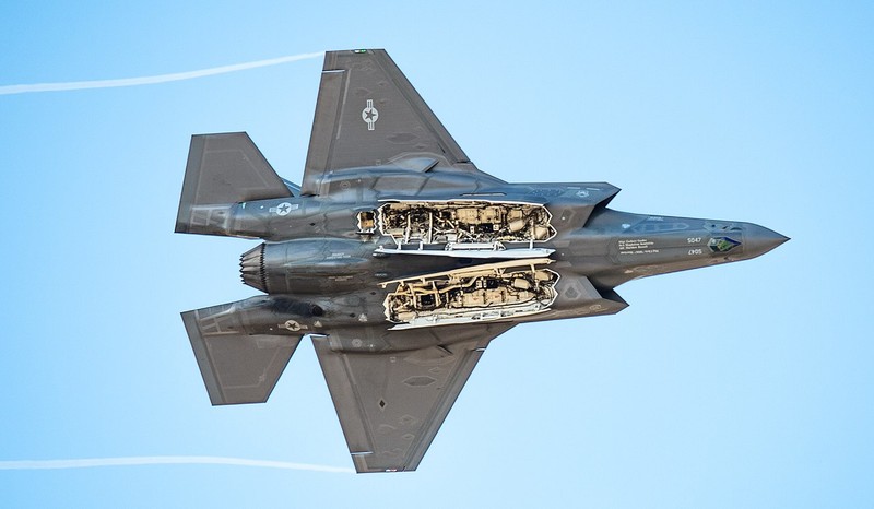 Dieu gi xay ra khi F-35 My va J-10 Trung Quoc xong vao hon chien?-Hinh-10