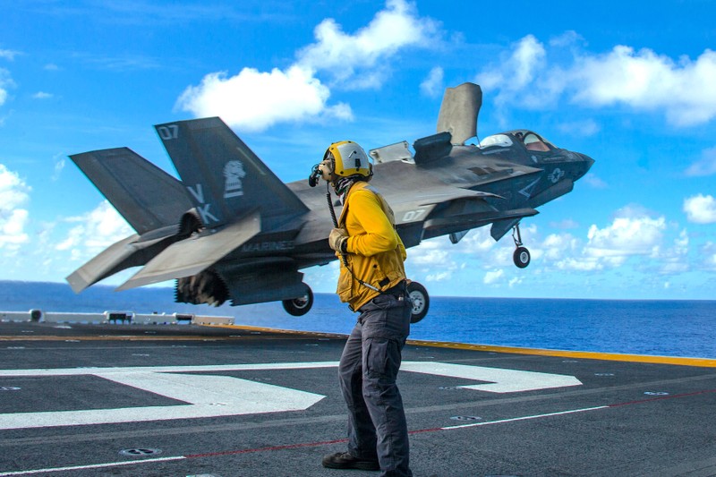 Suc manh tau san bay Anh voi tiem kich F-35B My dang toi bien Dong-Hinh-12