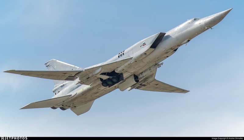 Nga trien khai may bay Tu-22M tai Syria, ke dao sat suon NATO-Hinh-5