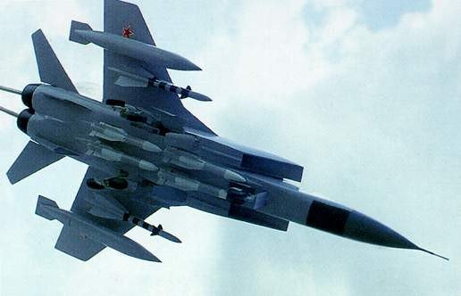Ly do phuong Tay phai so may bay danh chan hang nang MiG-31 Nga-Hinh-14