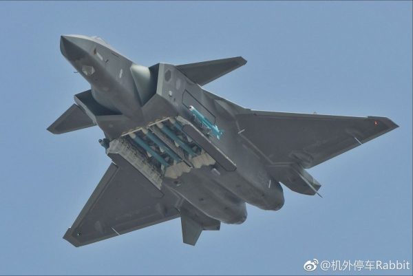 Tuong My ban cach giam gia F-35: Cang mua nhieu cang re-Hinh-7