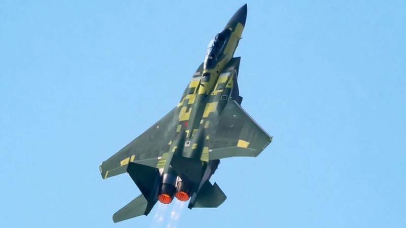 Phong khong Nga, Trung Quoc dang giuong cung cho F-15EX cua My-Hinh-16
