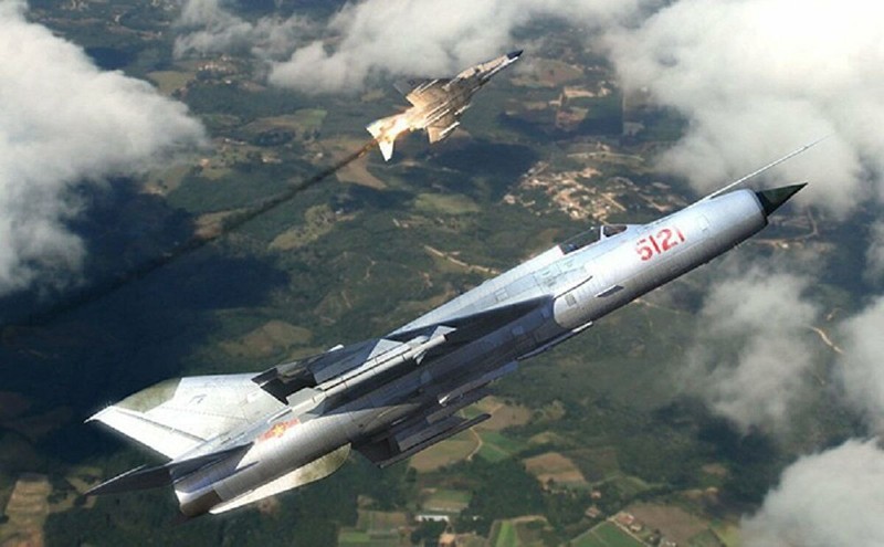 MiG-21 Viet Nam phong 1 ten lua, hang loat si quan My mat ghe!-Hinh-12