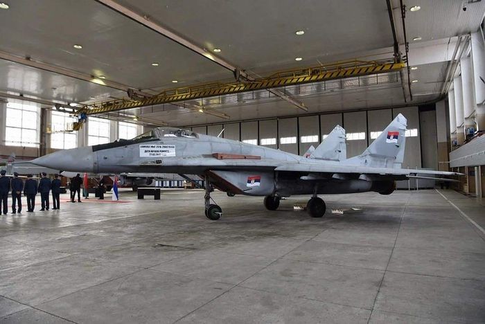 Khong quan Serbia xuc dong chia tay lao tuong MiG-21 huyen thoai-Hinh-12