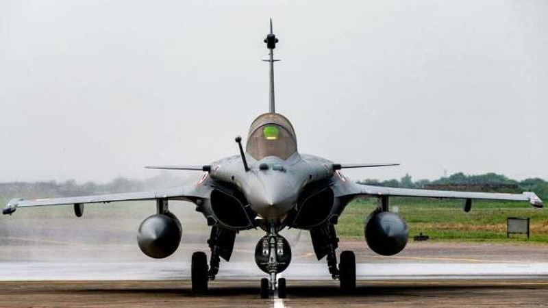 Chien dau co Rafale va chang duong 