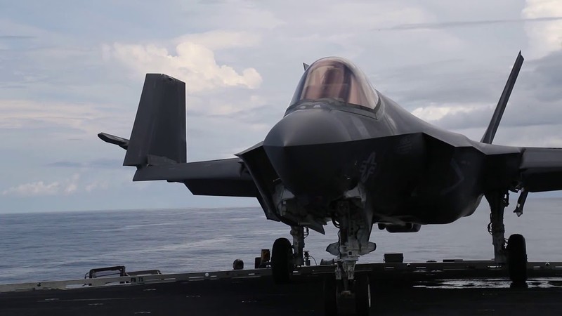 Ly do Hai quan My khong the trang bi toan bo bang F-35C-Hinh-12