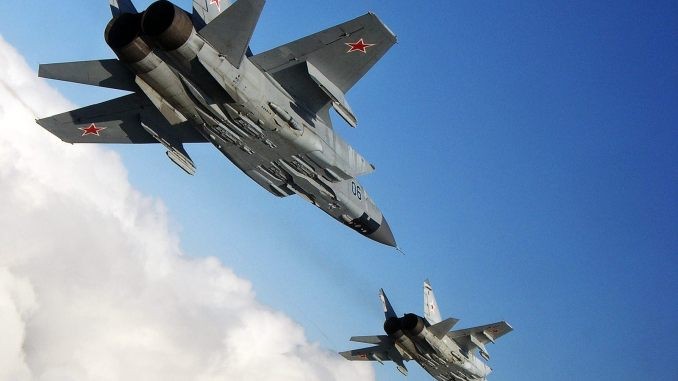 NATO - Ukraina nen nho, Nga van con sieu tiem kich MiG-31 trong bien che-Hinh-10