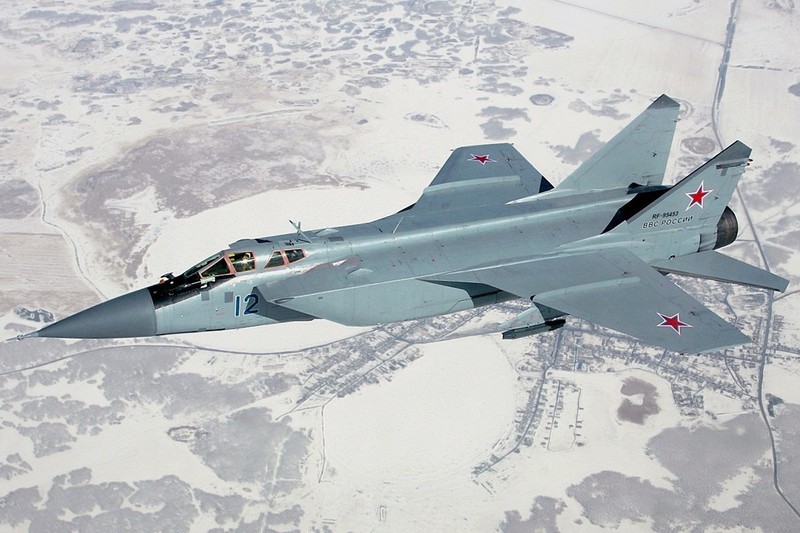 NATO - Ukraina nen nho, Nga van con sieu tiem kich MiG-31 trong bien che