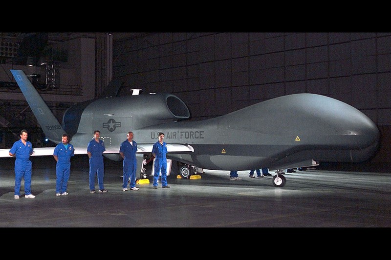 Qua lo so Trung Quoc, My loai bien som 20 UAV Global Hawk-Hinh-11