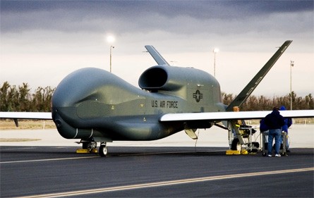 Qua lo so Trung Quoc, My loai bien som 20 UAV Global Hawk-Hinh-13
