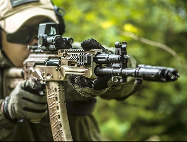 Sung truong tan cong AK-12: Cau tra loi danh thep cho khau M4-Hinh-16