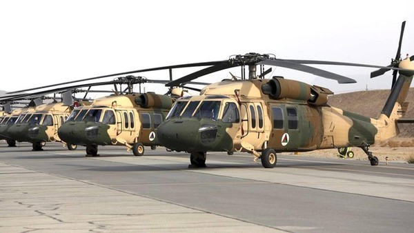 Binh dinh xong Afghanistan, Taliban duoc trang bi toan vu khi My-Hinh-17