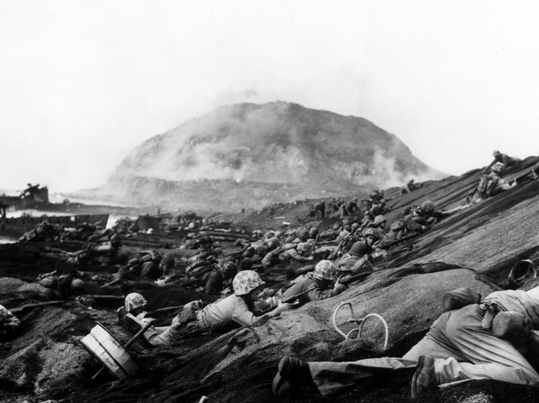 Taliban tai dien canh cam co mo phong su kien Iwo Jima sau 76 nam-Hinh-9