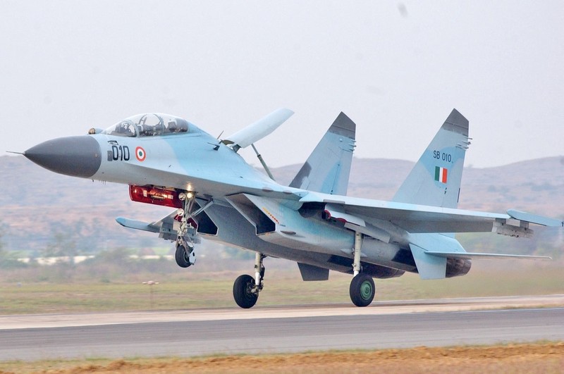 Nhat Ban tap tran voi Su-30MKI cua An Do de doi pho Trung Quoc-Hinh-16