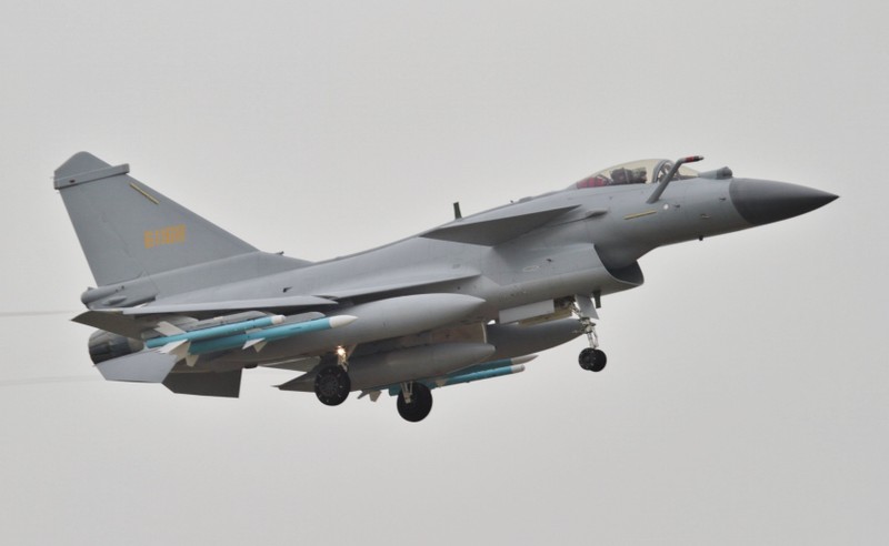 Su-75 va J-10C: Tiem kich nao thuc su de doa duoc phuong Tay?-Hinh-2