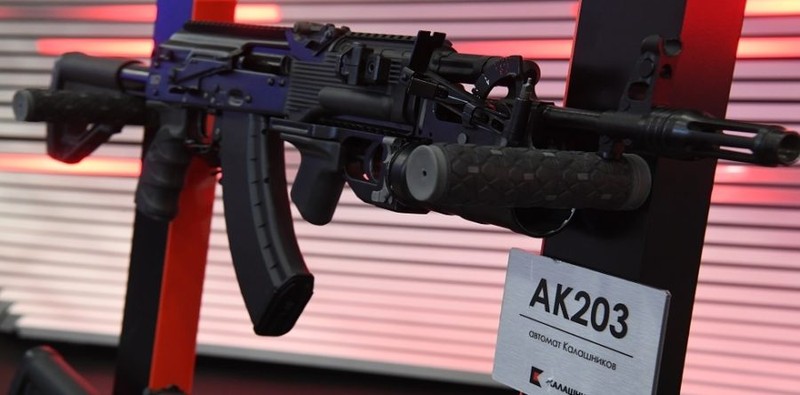 Ly do An Do mua AK-203 Nga ma khong dung do 