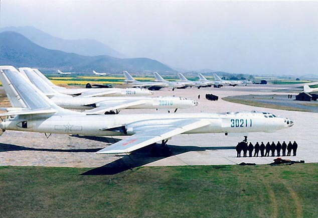 Trung Quoc om han khi thuong vu mua Tu-160 Ukraine bi My dap do-Hinh-8