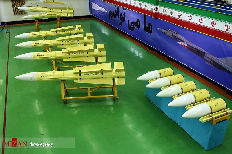 My va dong minh phat hoang khi F-14 Iran lot xac voi ten lua moi-Hinh-7