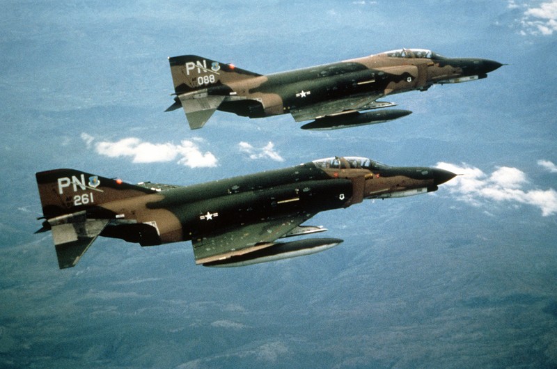 Tung hoanh khap noi nhung F-4 van so nhat khi gap MiG-21 Viet Nam-Hinh-8