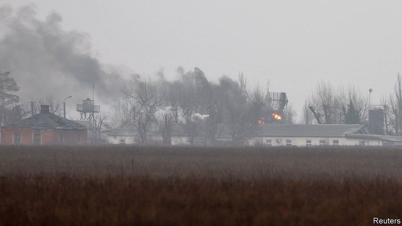 Tai sao phong khong Ukraine lai bi Nga vo hieu hoa nhanh chong?