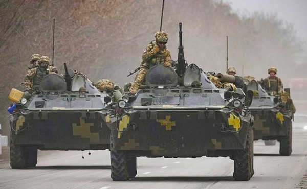 Truyen thong Anh: Vu khi NATO khong the giup Ukraine can Nga-Hinh-6