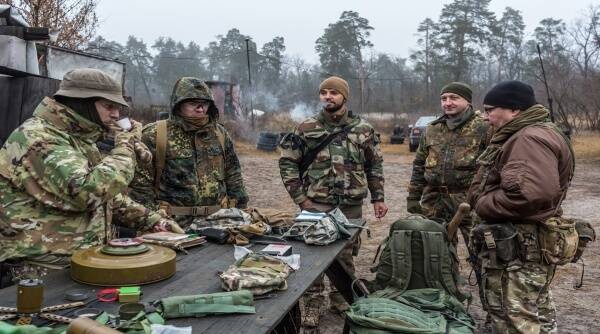 16.000 linh danh thue toi Ukraine, Nga se doi pho ra sao?-Hinh-3