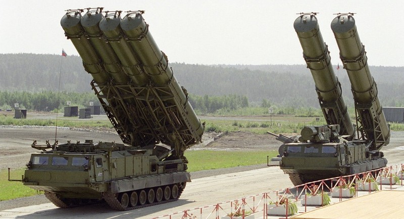 Thuc hu viec Nga dung S-300 tan cong muc tieu mat dat o Ukraine?-Hinh-4