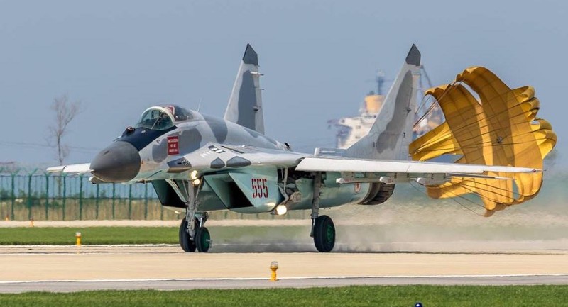 Cach Trieu Tien tung tu san xuat tiem kich chien dau MiG-29-Hinh-9