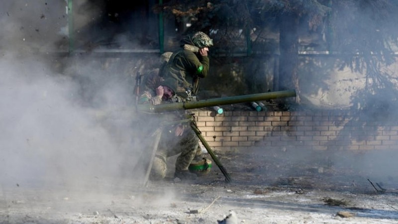 Ukraine do them quan vao chao lua Bakhmut, Nga phan ung ra sao?-Hinh-12