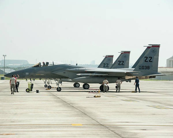 Tai sao My voi va loai bien hang loat F-15 tai can cu Okinawa?