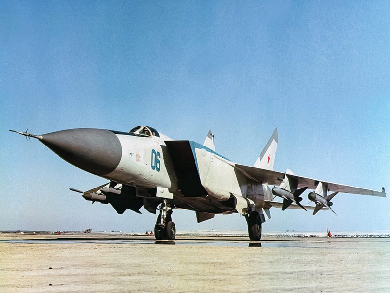 My tung vat va tim cach khac che MiG-25 ra sao? (1)-Hinh-8
