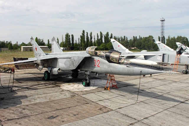 My tung vat va tim cach khac che MiG-25 ra sao? (2)-Hinh-12