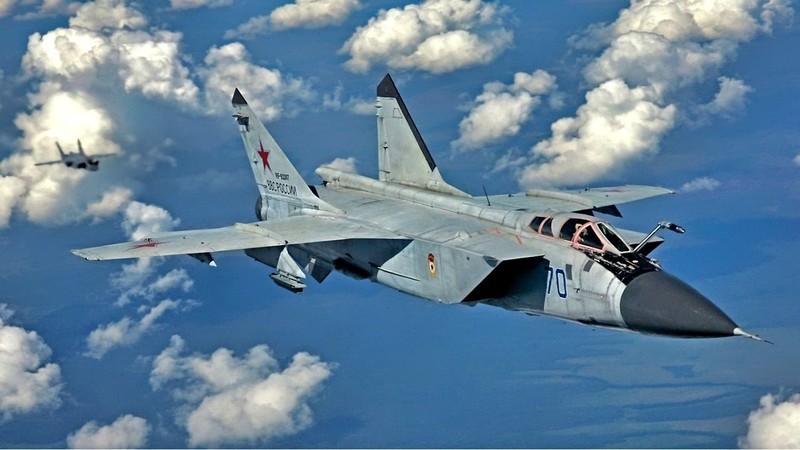 Moi lan MiG-31 Nga cat canh la gay ra noi so hai tren khap Ukraine-Hinh-13